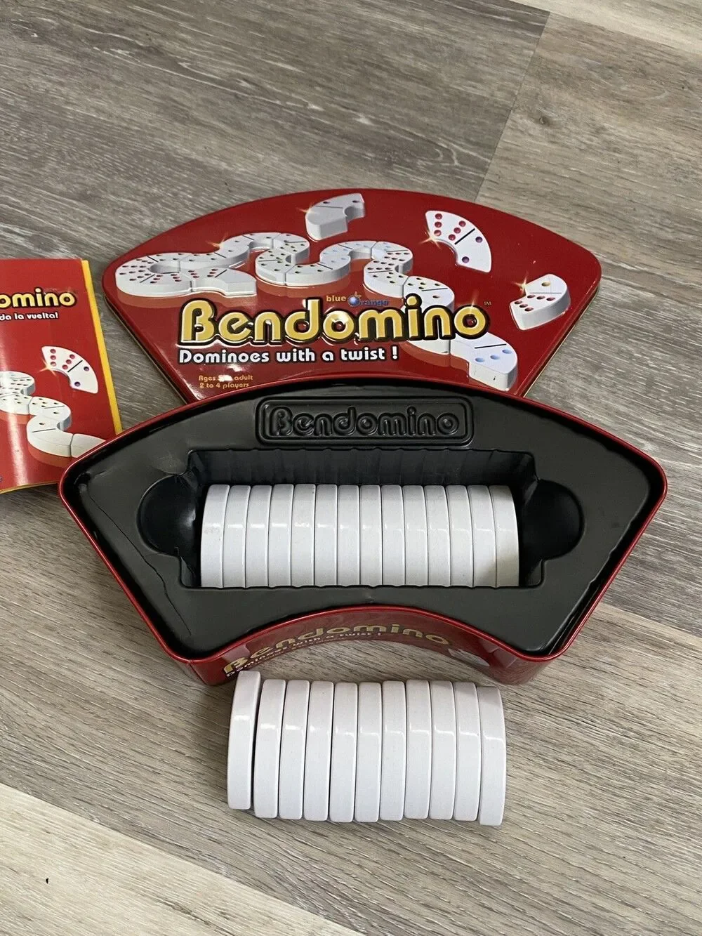 Bendomino Dominoes With a Twist Blue Orange Games 2006, Heavy Curved DominosREAD